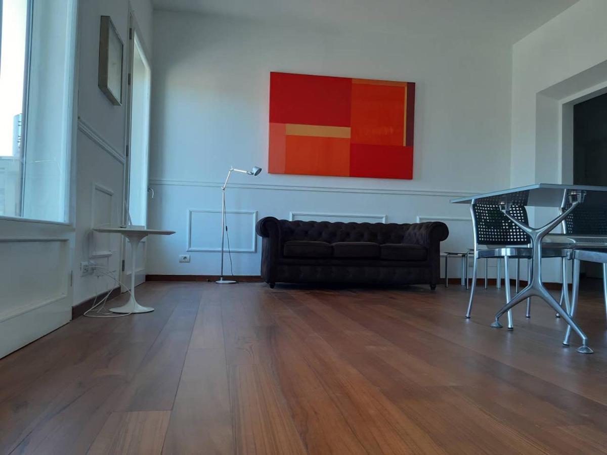 Hs4U Duomo View Art & Design Apartment Close To Central Train Station Florence Luaran gambar